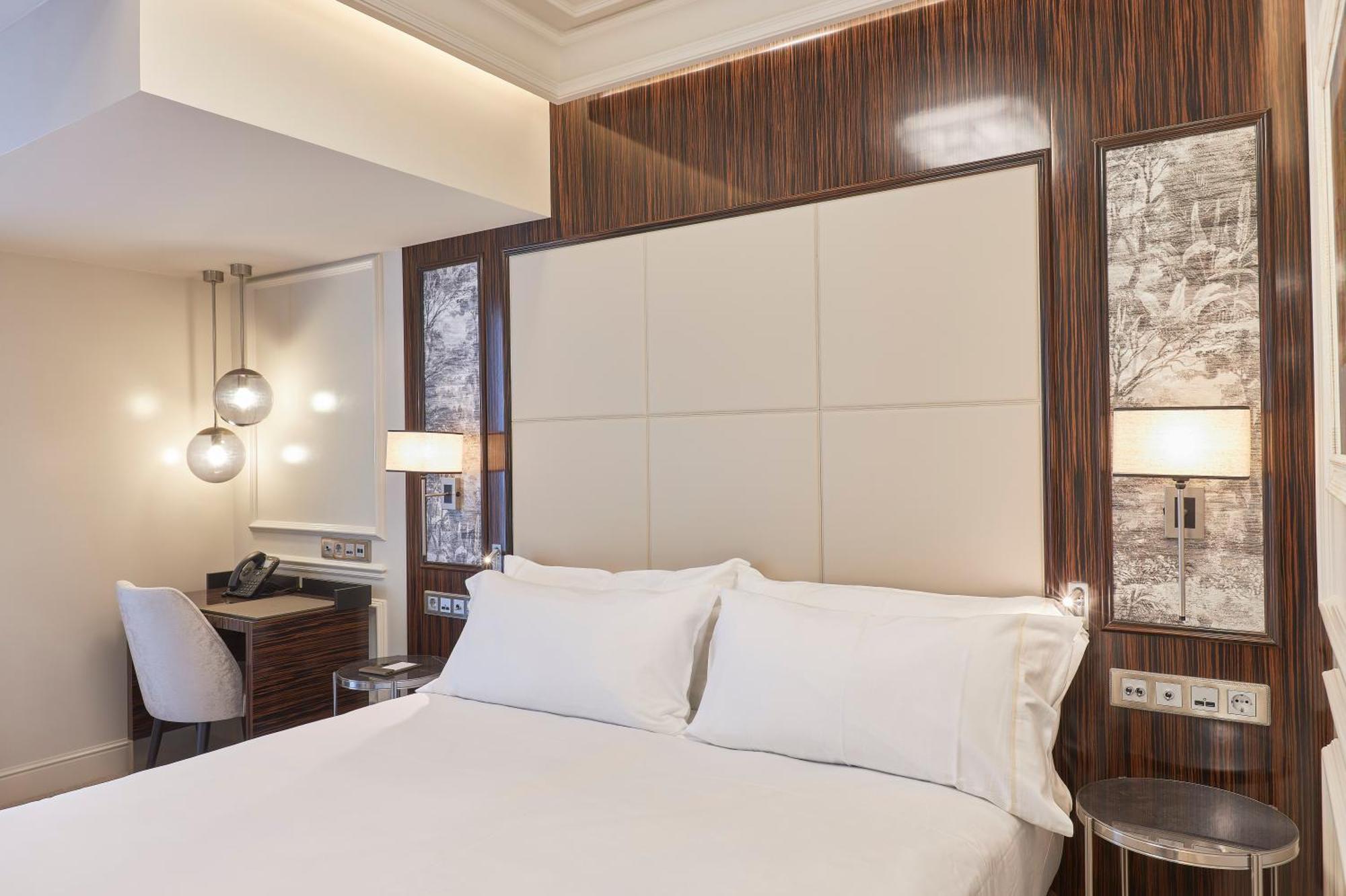Doubletree By Hilton A Coruna Exterior photo