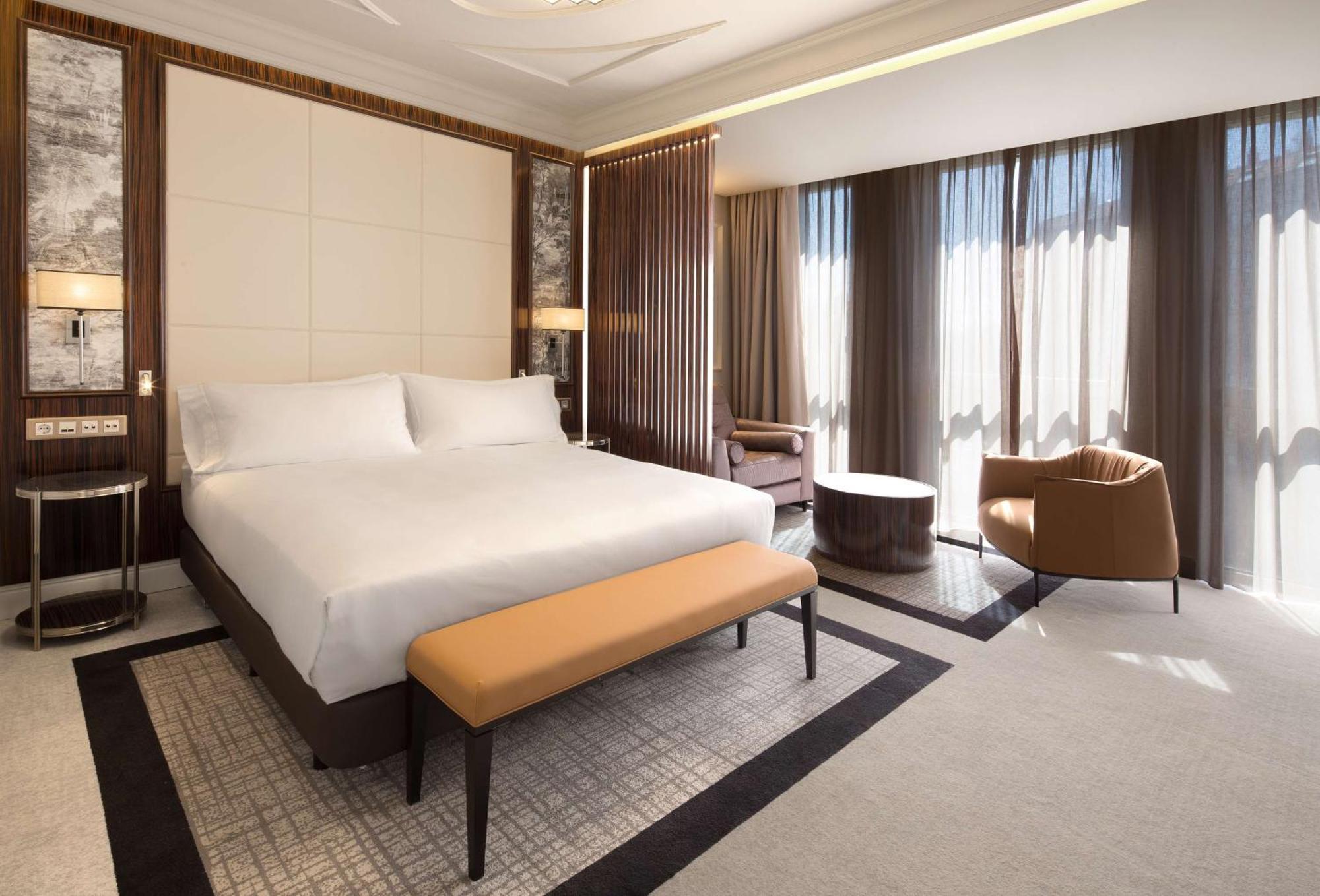 Doubletree By Hilton A Coruna Exterior photo