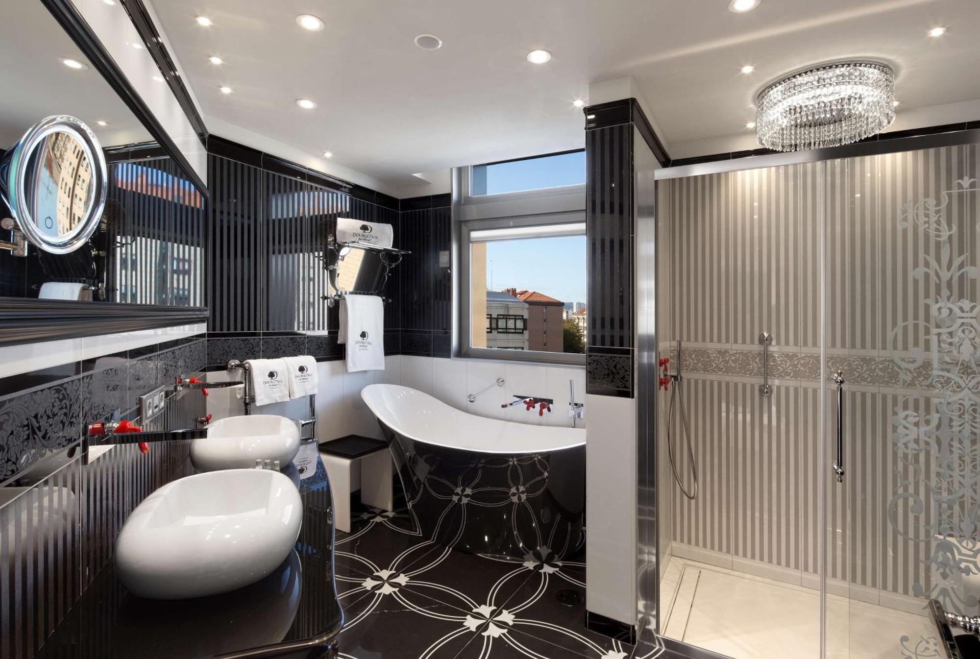 Doubletree By Hilton A Coruna Exterior photo